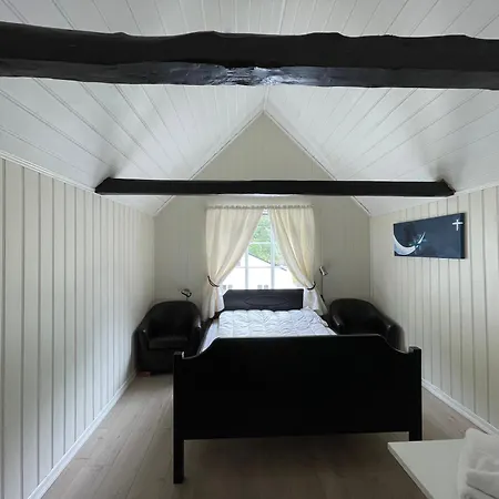 Jondal Hotel 3*