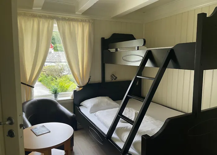 Hotel Jondal Bed & Breakfast 3*