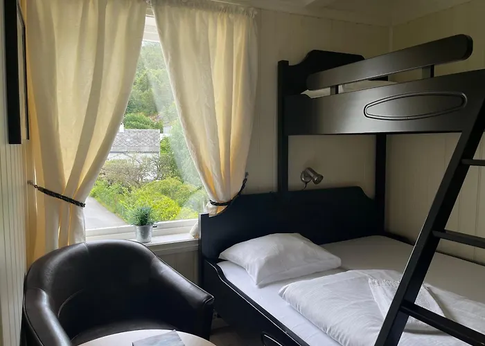 Bed & Breakfast Hotel Jondal 3*