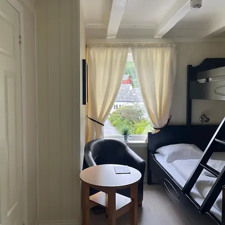 Hotel Jondal לינה וארוחת בוקר